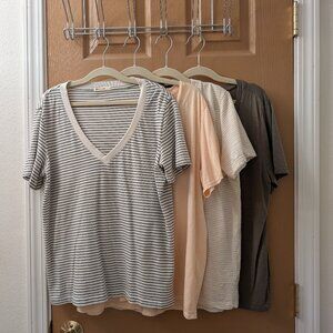 Marine Layer Boyfriend V Neck Tees, Size Small